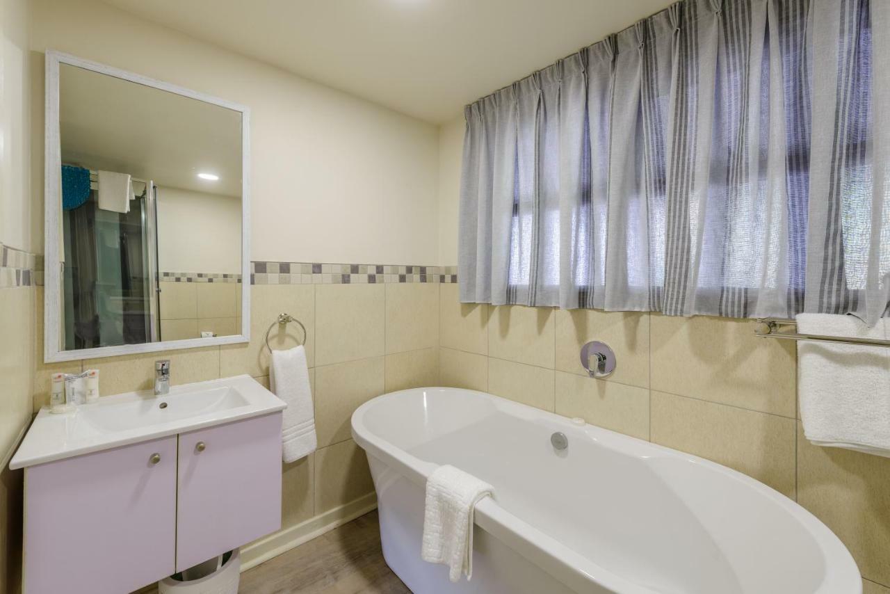St Michaels Sands Hotel & Time Share Resort Shelly Beach Dış mekan fotoğraf